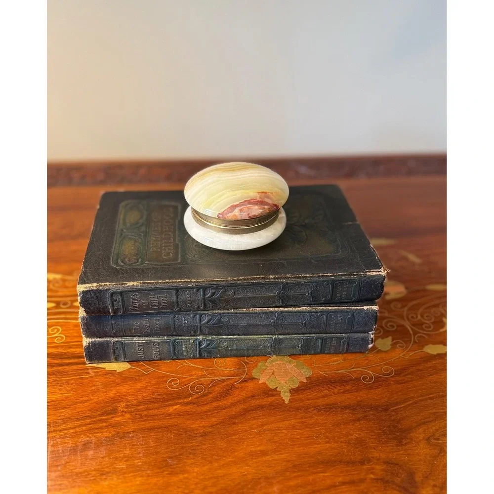 Vintage‎ Onyx Jewelry Box - Small Round Stone Trinket Box